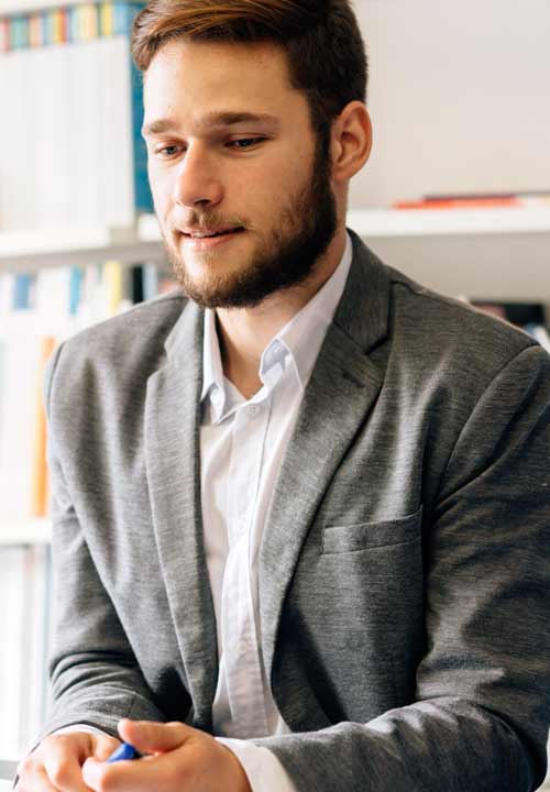Imagen de un señor con barba